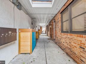 238 Queen Street 1, Philadelphia PA 19147