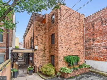 238 Queen Street