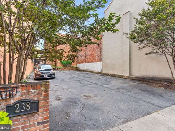 238 Queen Street 1, Philadelphia PA 19147