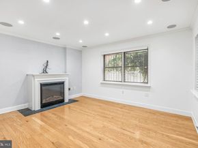 238 Queen Street 1, Philadelphia PA 19147