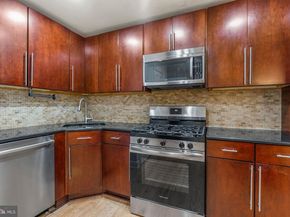 238 Queen Street 1, Philadelphia PA 19147