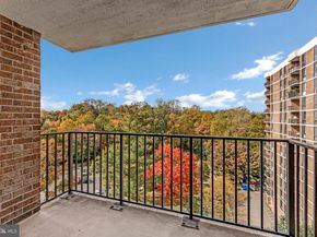 2300 Pimmit Drive 919, Falls Church VA 22043