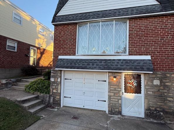 3414 Aubrey Avenue, Philadelphia PA 19114