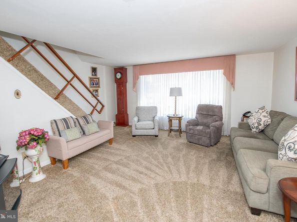 3414 Aubrey Avenue, Philadelphia PA 19114