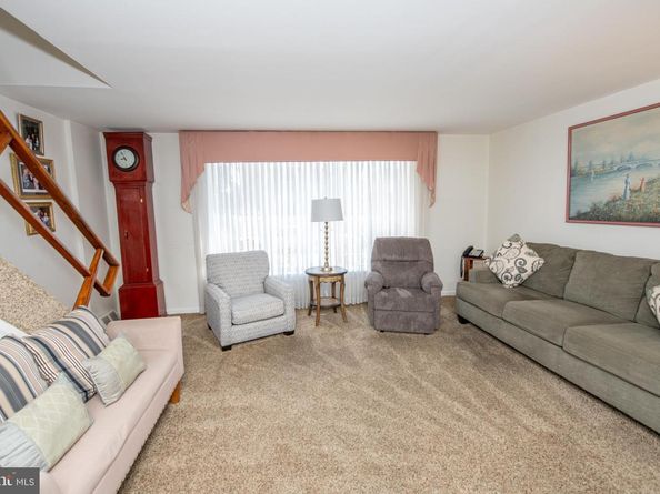 3414 Aubrey Avenue, Philadelphia PA 19114