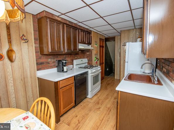 3414 Aubrey Avenue, Philadelphia PA 19114