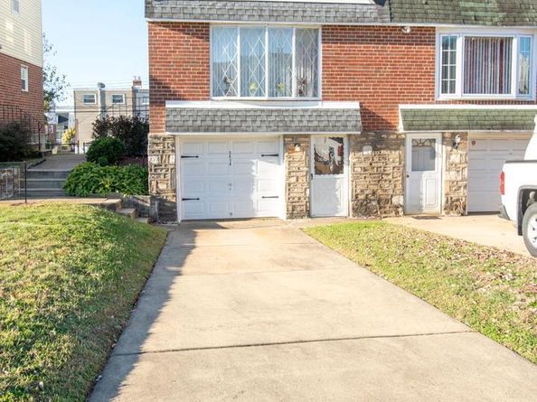 3414 Aubrey Avenue, Philadelphia PA 19114
