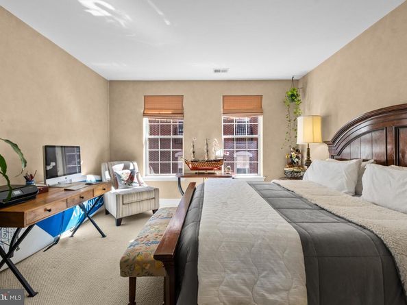 600 Commodore Court 2631, Philadelphia PA 19146