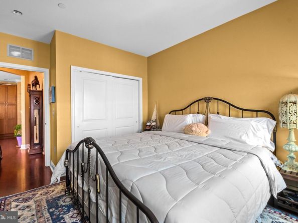 600 Commodore Court 2631, Philadelphia PA 19146