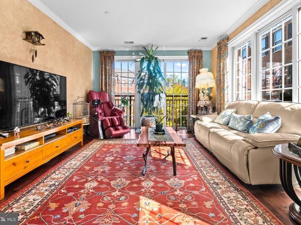 600 Commodore Court 2631, Philadelphia PA 19146