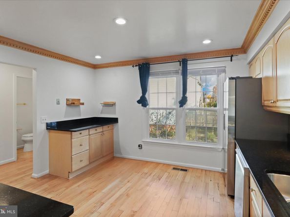 8601 Raglan Road, Vienna VA 22182