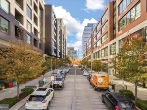 8601 Raglan Road, Vienna VA 22182