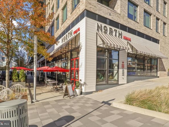 8601 Raglan Road, Vienna VA 22182