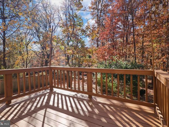 8601 Raglan Road, Vienna VA 22182