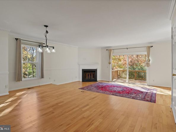 8601 Raglan Road, Vienna VA 22182