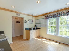 8601 Raglan Road, Vienna VA 22182