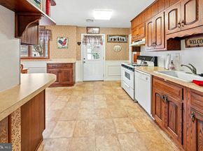 908 Circle Drive, Southampton PA 18966