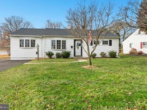 908 Circle Drive, Southampton PA 18966