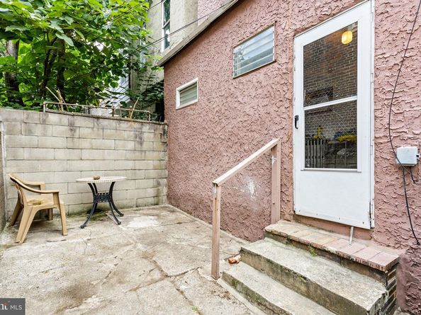 1712 S 22nd Street, Philadelphia PA 19145