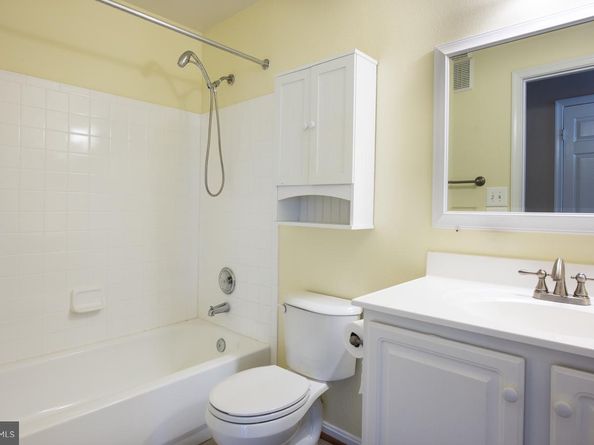 13056 Marcey Creek Road 13056, Herndon VA 20171