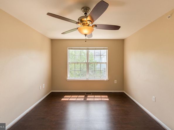 13056 Marcey Creek Road 13056, Herndon VA 20171