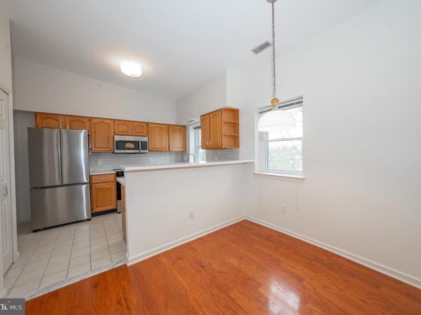 237 W Montgomery Avenue 3R, Haverford PA 19041