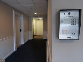 237 W Montgomery Avenue 3R, Haverford PA 19041