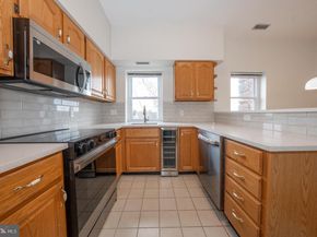 237 W Montgomery Avenue 3R, Haverford PA 19041