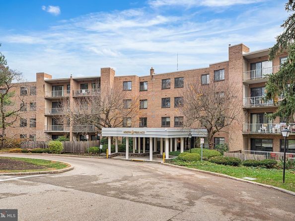 1655 Oakwood Drive N420, Narberth PA 19072