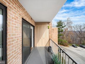 1655 Oakwood Drive N420, Narberth PA 19072