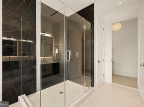 329 8TH St NE, Washington DC 20002