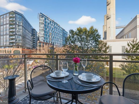 88 V Street SW 313, Washington DC 20024