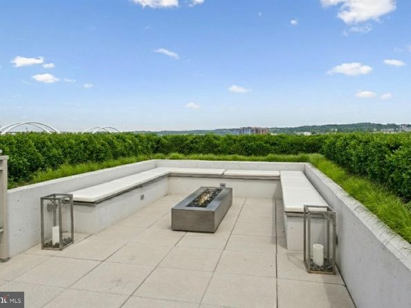 88 V Street SW 313, Washington DC 20024