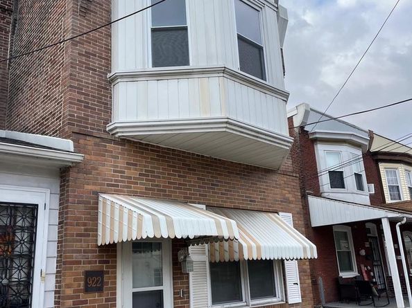 922 Saville Avenue, Crum Lynne PA 19022