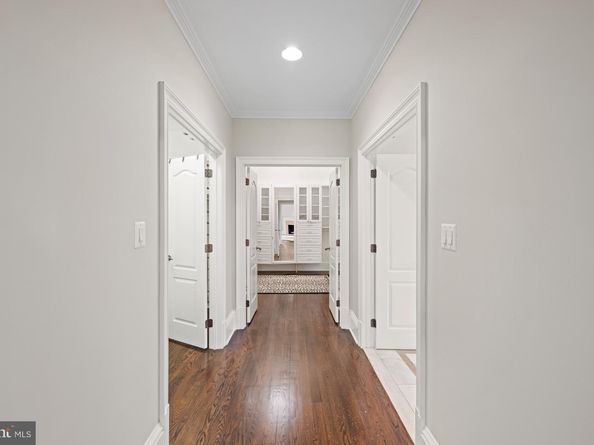 8305 Fox Haven Drive, Mclean VA 22102