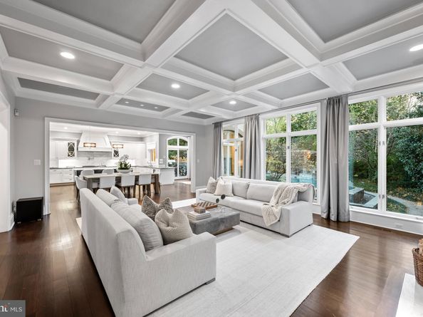 8305 Fox Haven Drive, Mclean VA 22102