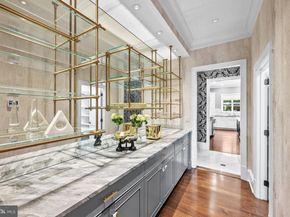 8305 Fox Haven Drive, Mclean VA 22102