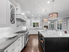 8305 Fox Haven Drive, Mclean VA 22102