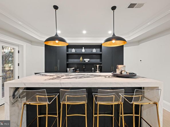 8305 Fox Haven Drive, Mclean VA 22102