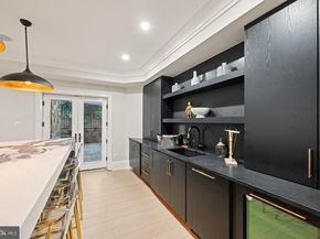 8305 Fox Haven Drive, Mclean VA 22102