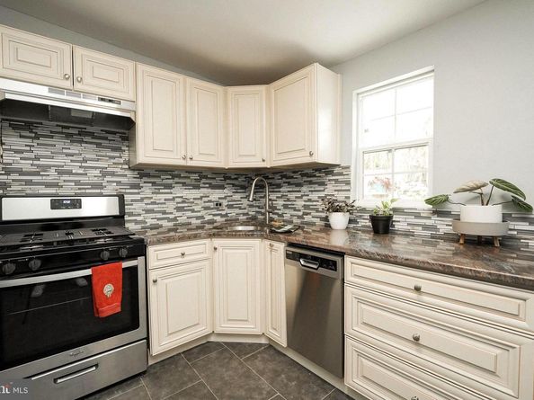 1847 E Harold Street, Philadelphia PA 19125