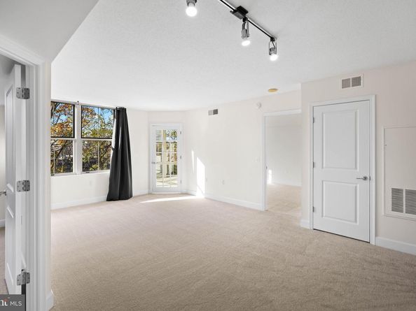 11800 Sunset Hills Road 611, Reston VA 20190