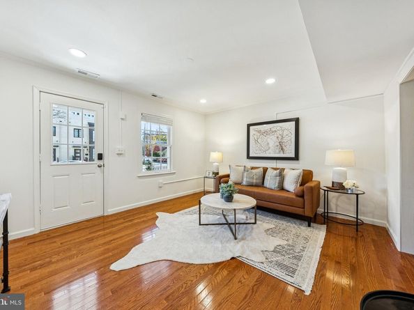 602 N Alfred Street, Alexandria VA 22314