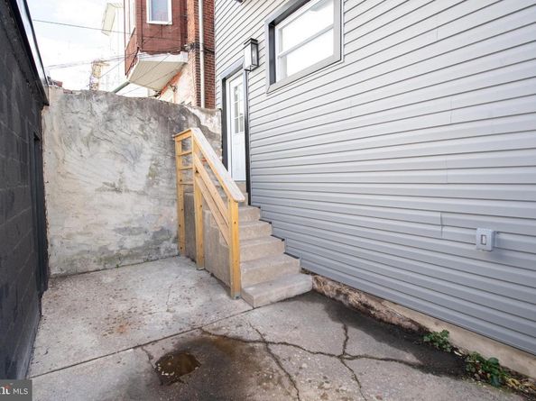 4063 Spring Garden Street, Philadelphia PA 19104