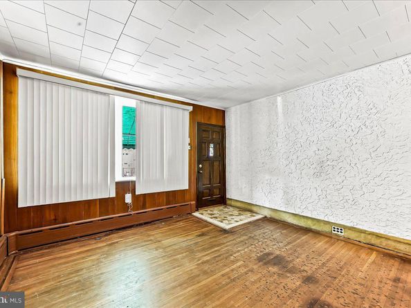 2547 S Sartain Street, Philadelphia PA 19148