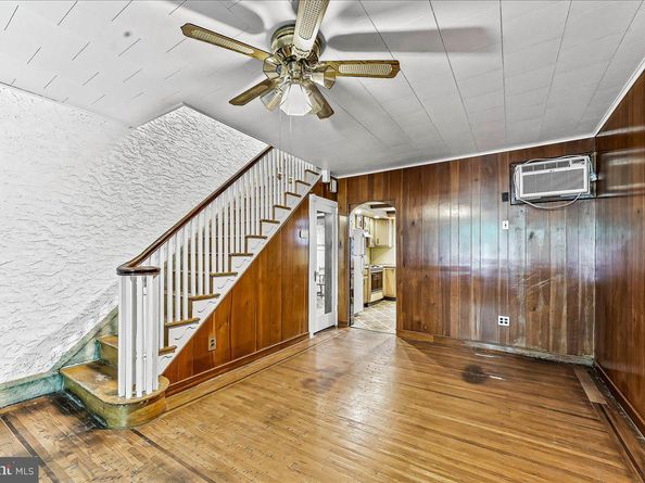 2547 S Sartain Street, Philadelphia PA 19148