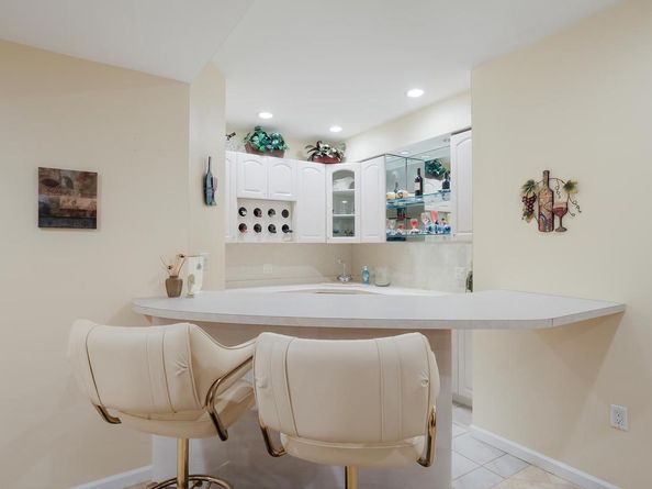 15 Lori Lane, Huntingdon Valley PA 19006