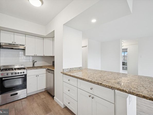 2101-17 Chestnut Street 1815, Philadelphia PA 19103