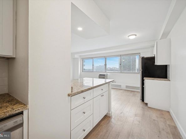 2101-17 Chestnut Street 1815, Philadelphia PA 19103