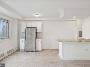 2101-17 Chestnut Street 1815, Philadelphia PA 19103